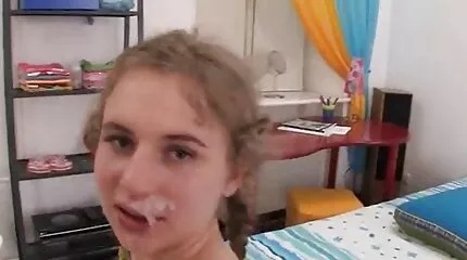 Japansk kinesisk lærer dansk sex video at kysse på fransk