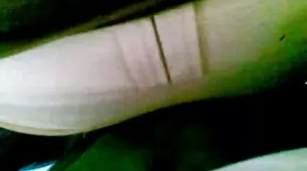Mand sprede en busty blonde for dansk sex cam samleje