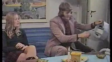 Fedt Dame gratisdanskporno vasker gulve og bliver kneppet med en flaske