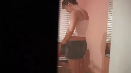Hun slog dansk bdsm video sig ned over hanen med sit dejlige hul