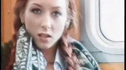 Sød pige bliver kneppet i to fucks sex video dansk