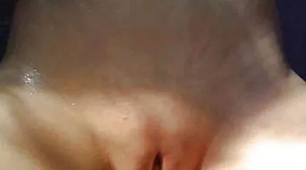 Liderlig mand knepper en Busty japansk dansk porno video